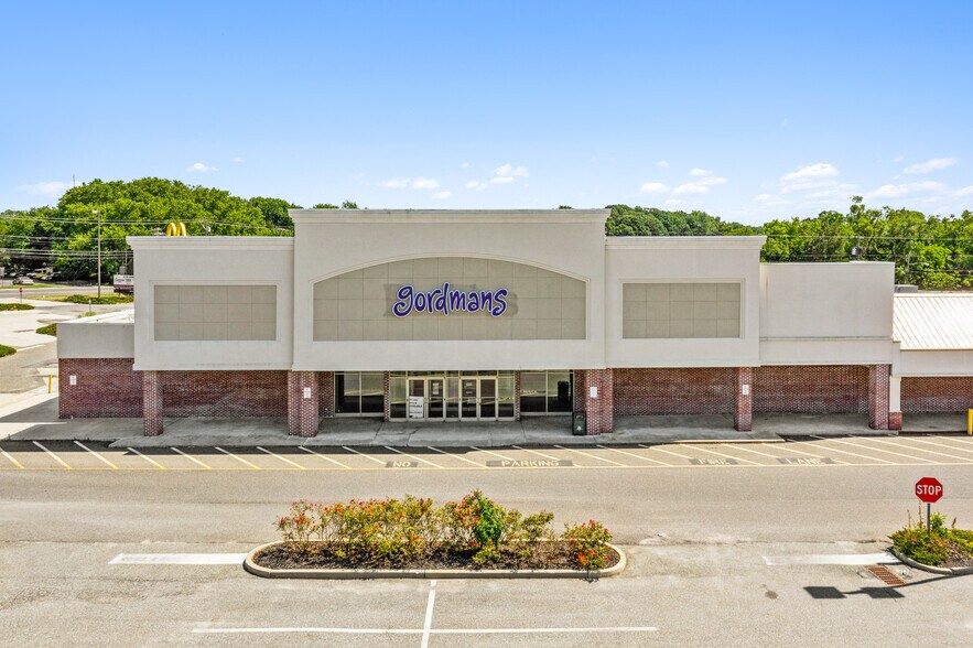 More Photos Of 15 Cornwell Dr, Bridgeton Unknown For Lease