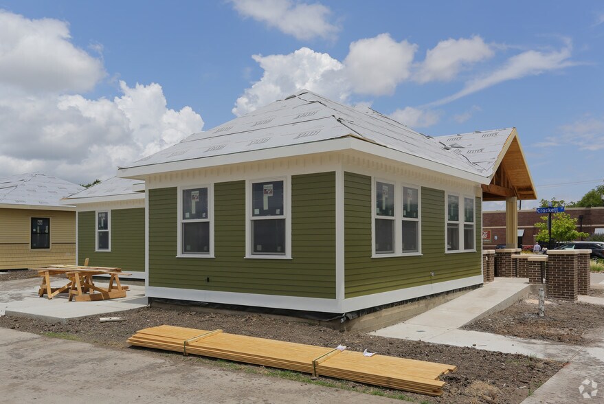 More Photos Of 711 Burnet Rd, Coppell Office For Lease