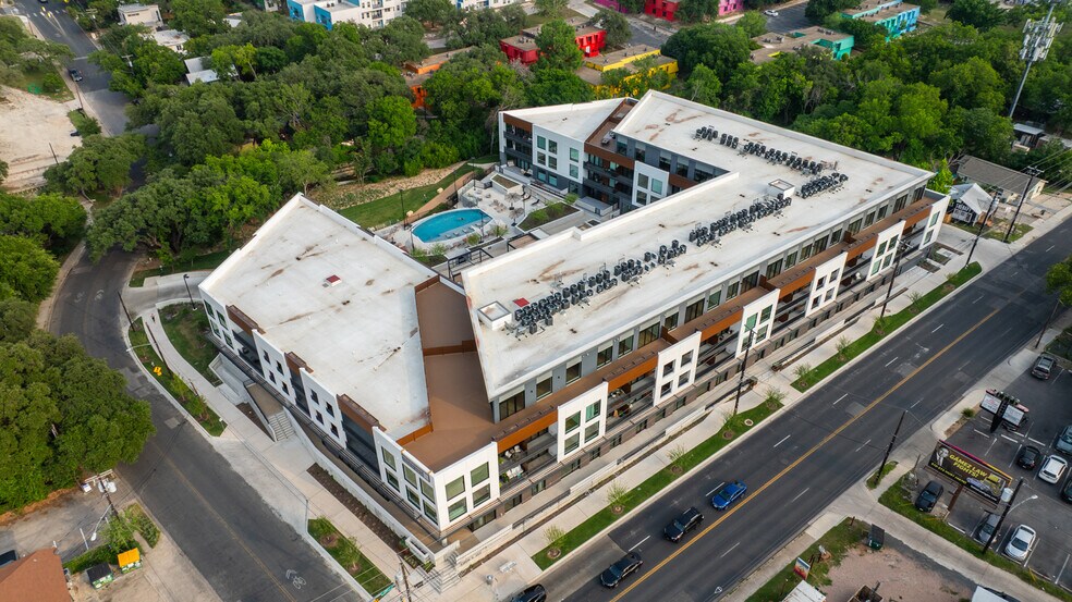 More Photos Of 2209 S First St, Austin Apartments For Sale