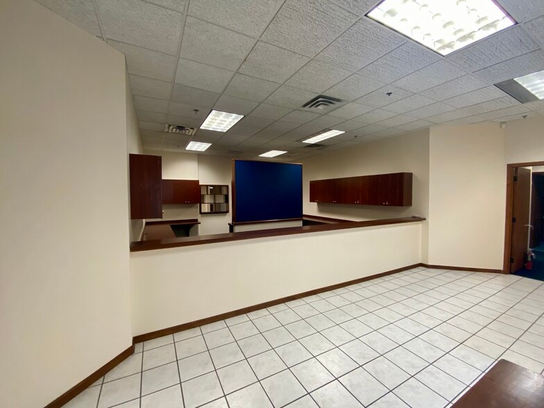More Photos Of 11031 US Hwy 19 N, Port Richey Medical For Lease