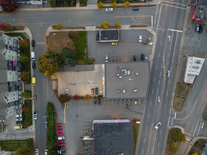 More Photos Of 33386 S Fraser Way, Abbotsford Freestanding For Sale