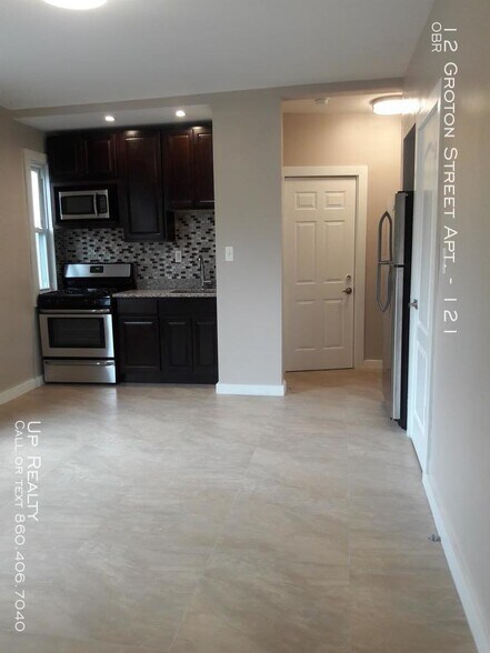 More Photos Of 12-16 Groton St, Hartford Apartments For Sale