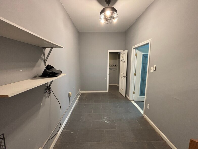 More Photos Of 50-52 Dales Ave, Jersey City Service For Lease