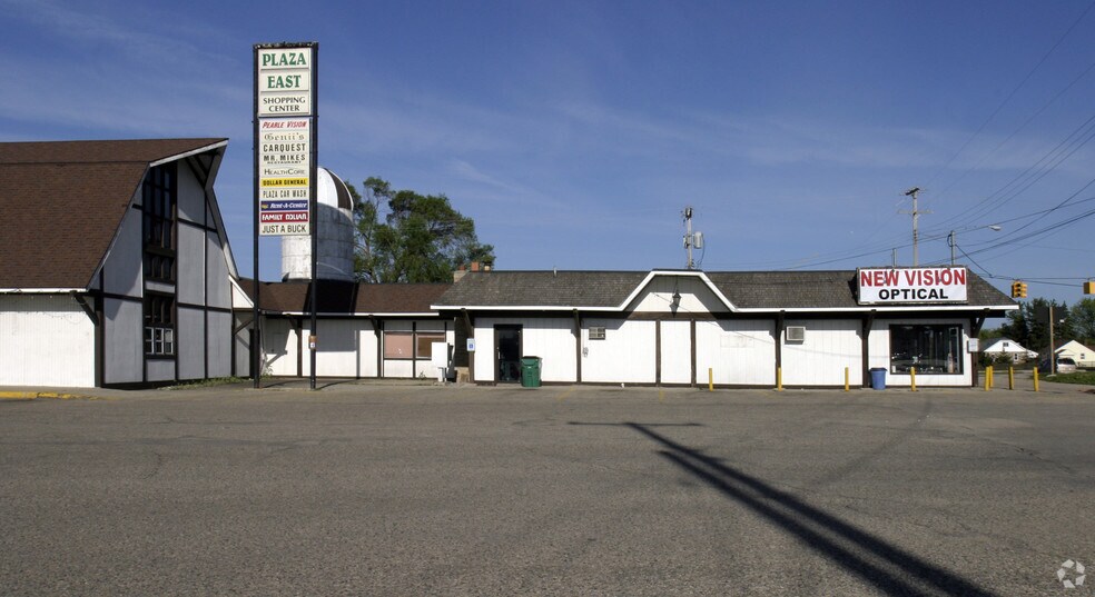More Photos Of 520-522 E Houghton Ave, West Branch General Retail For Lease