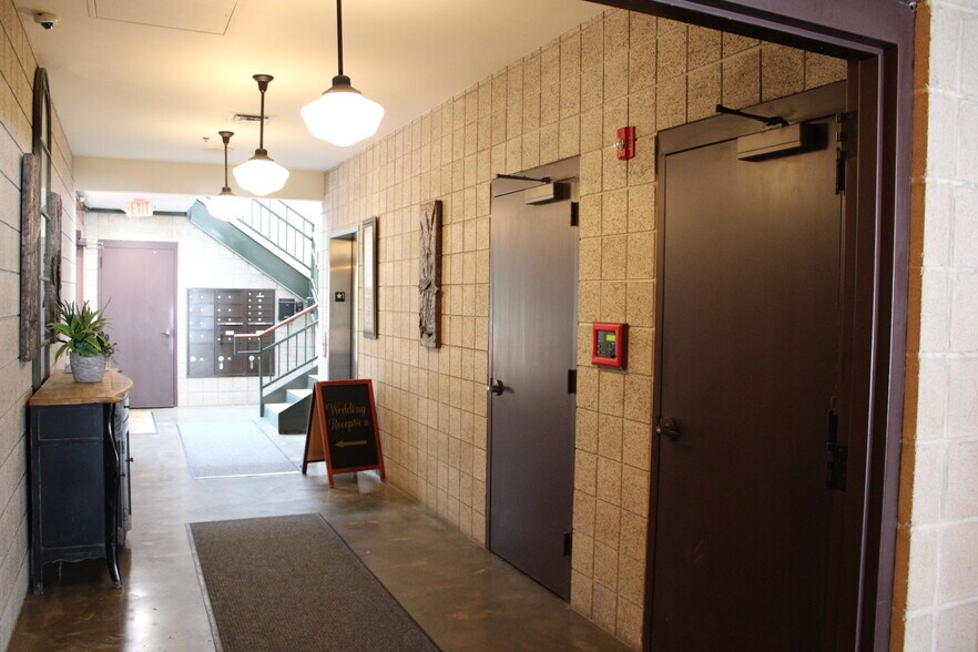 More Photos Of 500 Ouachita Ave, Hot Springs National Park Storefront Retail Office For Sale
