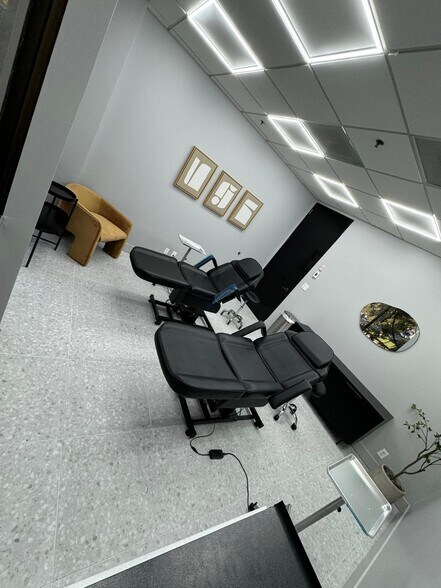 More Photos Of 1601 Dove St, Newport Beach Medical For Lease