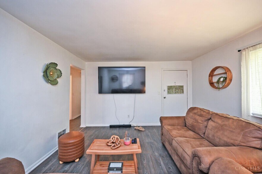 More Photos Of 3143 Saffer St, Cincinnati Apartments For Sale