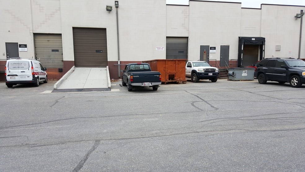 More Photos Of 9050 Red Branch Rd, Columbia Industrial For Lease