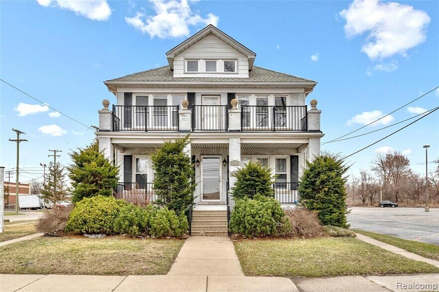 Primary Photo Of 1103-1109 Washington St, Dearborn Office Residential For Sale