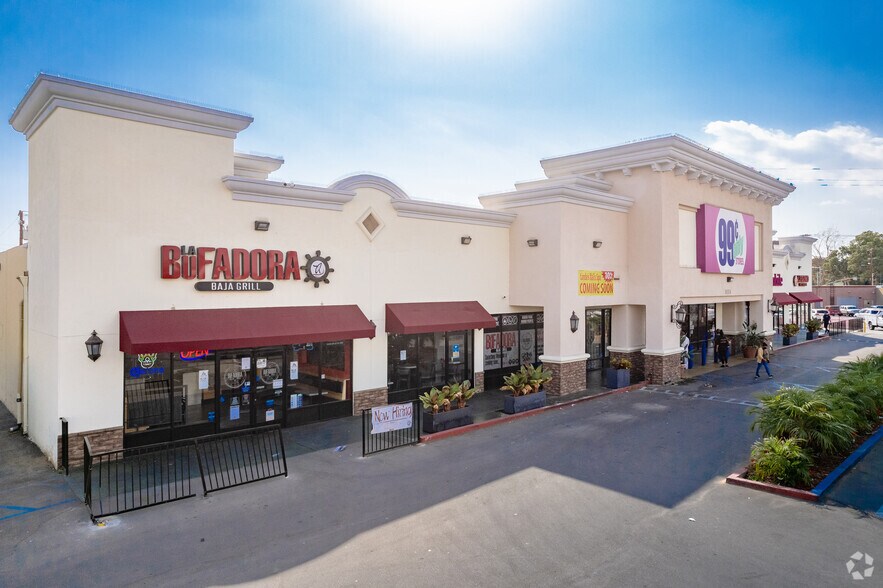 More Photos Of 2809 Via Campo, Montebello Freestanding For Lease