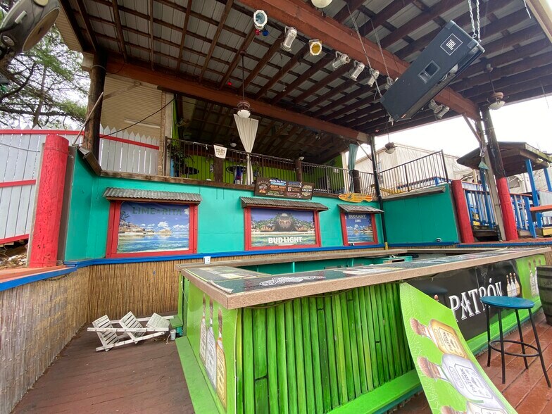 More Photos Of 901 Dual Hwy, Hagerstown Restaurant For Sale