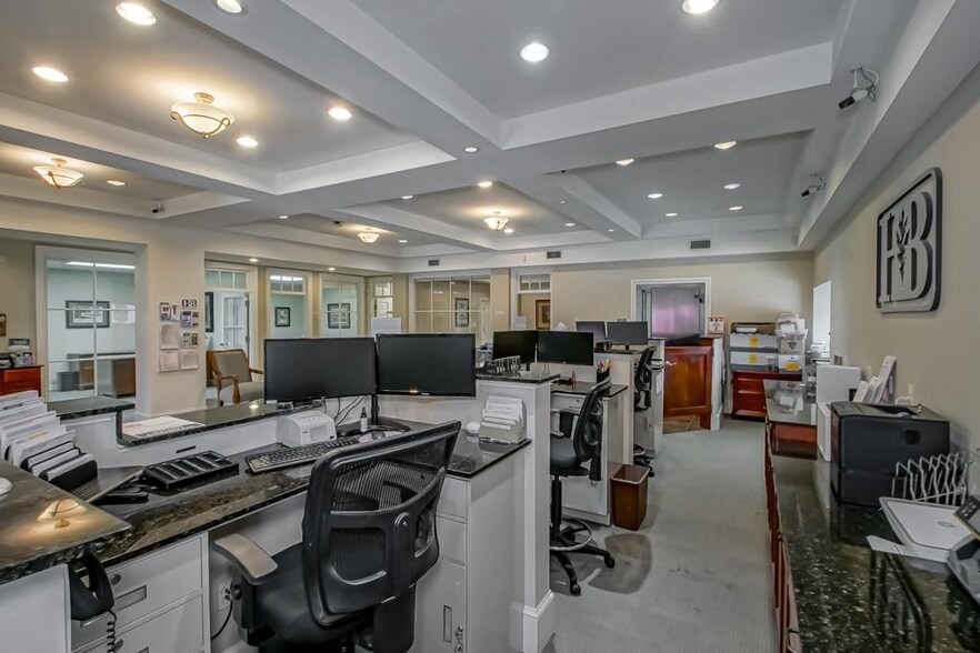 More Photos Of 200 Gause Blvd, Slidell Office For Sale