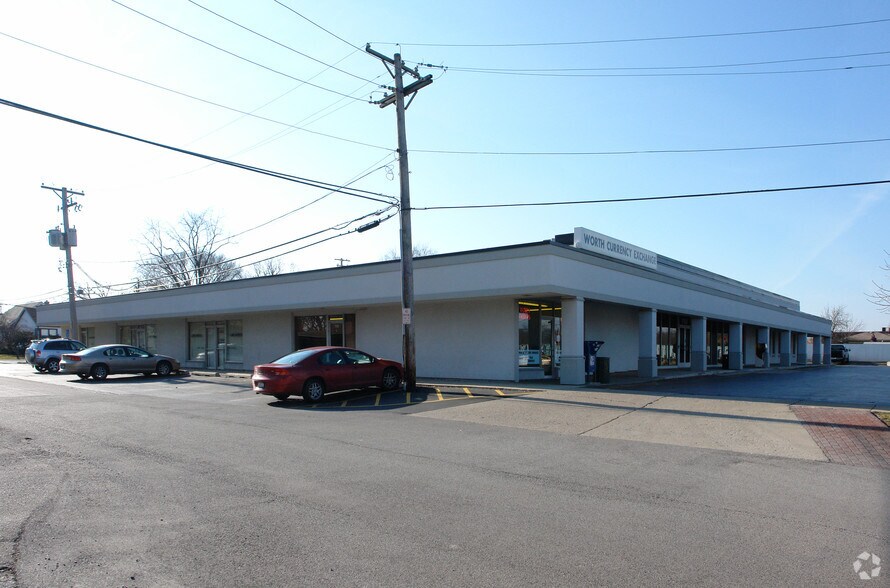 More Photos Of 7103 W 111th St, Worth Freestanding For Lease