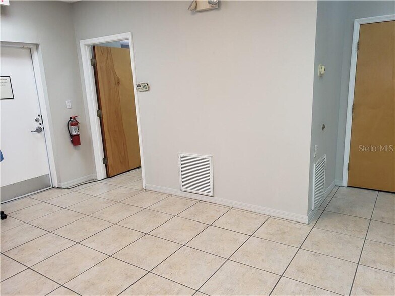 More Photos Of 616 E St, Clearwater Medical For Sale