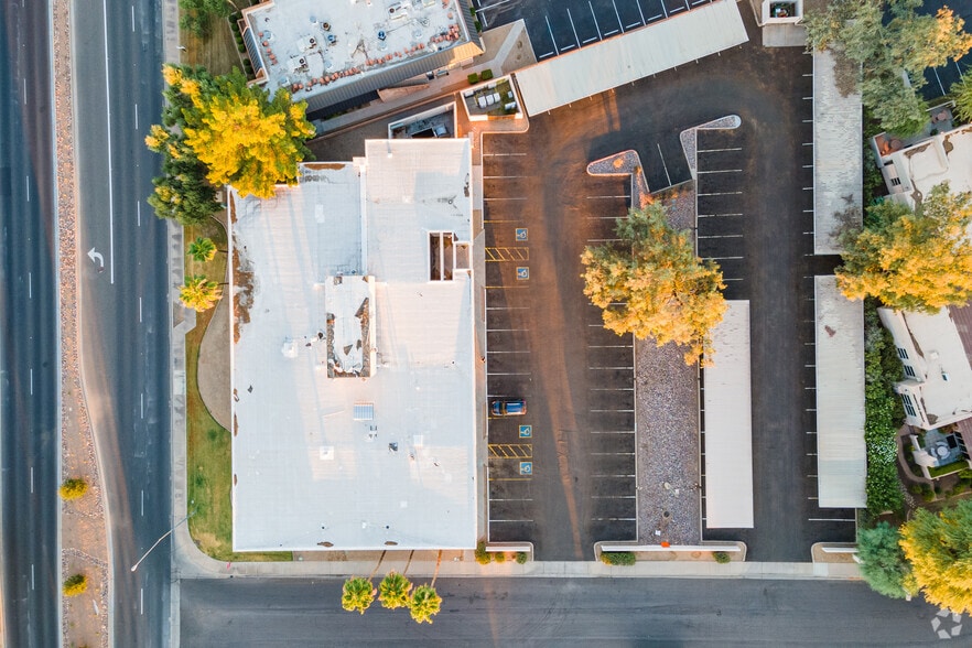 More Photos Of 8630 E Via de Ventura, Scottsdale Medical For Lease
