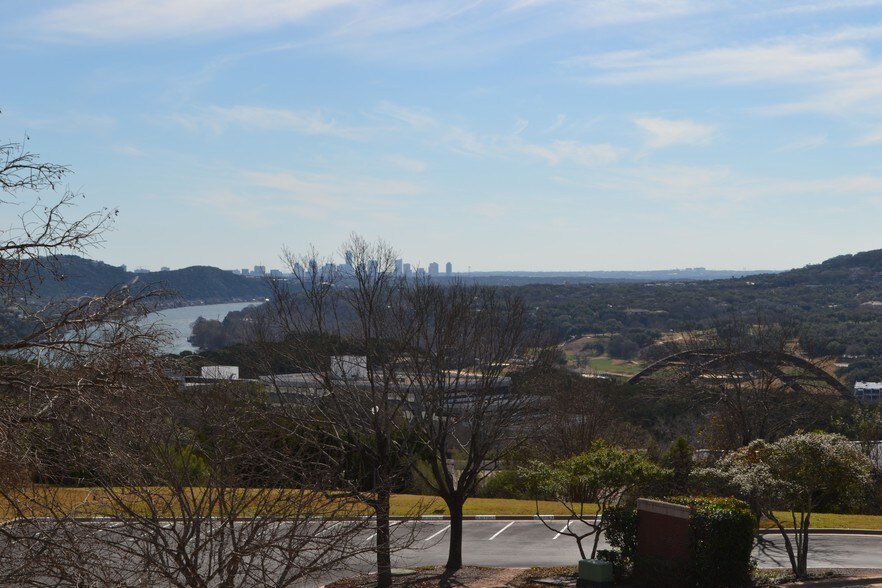 More Photos Of 6101 W Courtyard Dr, Austin Office For Lease