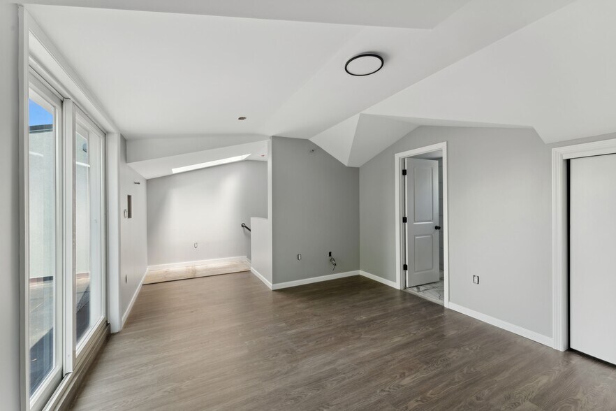More Photos Of 37-12 Francis Lewis Blvd, Flushing Apartments For Sale