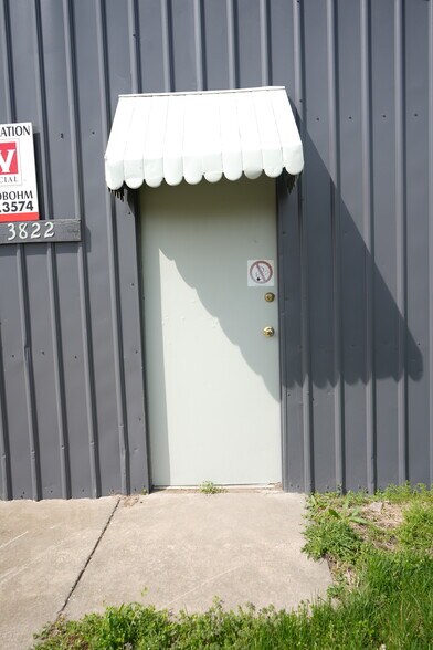 More Photos Of 3822 Bennington Ave, Kansas City Warehouse For Sale