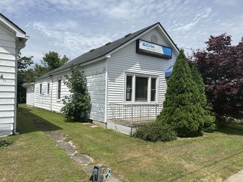 Primary Photo Of 13 Princess St, Fort Erie Office For Sale