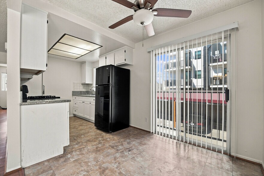 More Photos Of 927 S Berendo St, Los Angeles Apartments For Sale