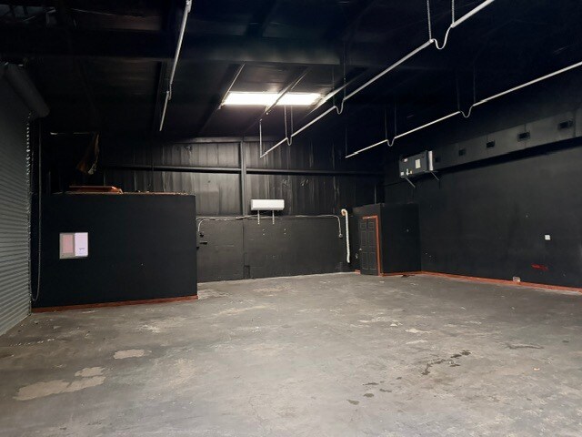 More Photos Of 1725 S Nova Rd, Daytona Beach Warehouse For Sale