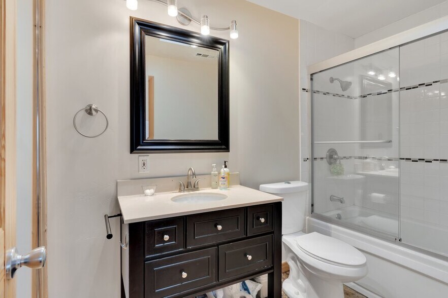 More Photos Of 70111 State Highway 74, Mountain Center Restaurant For Sale