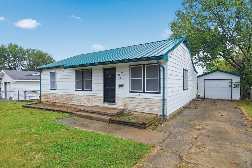 More Photos Of , Bartlesville Unknown For Sale