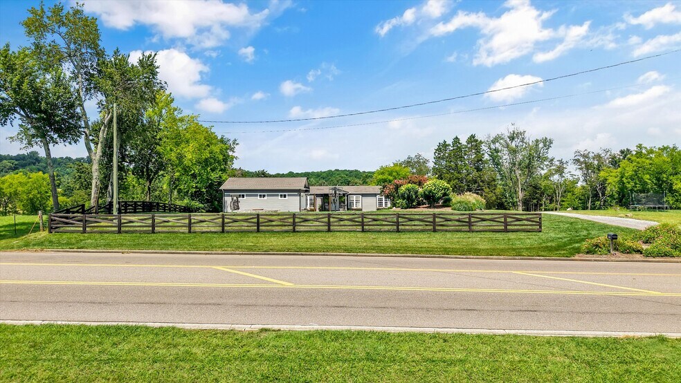 More Photos Of 400 N Watt Rd, Knoxville Land For Sale