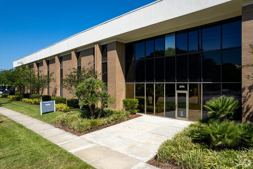 More Photos Of 3191 Maguire Blvd, Orlando Unknown For Lease
