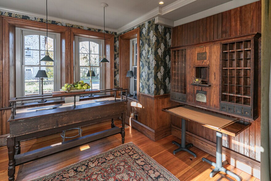 More Photos Of 2 Bridge St, Milford Restaurant For Sale