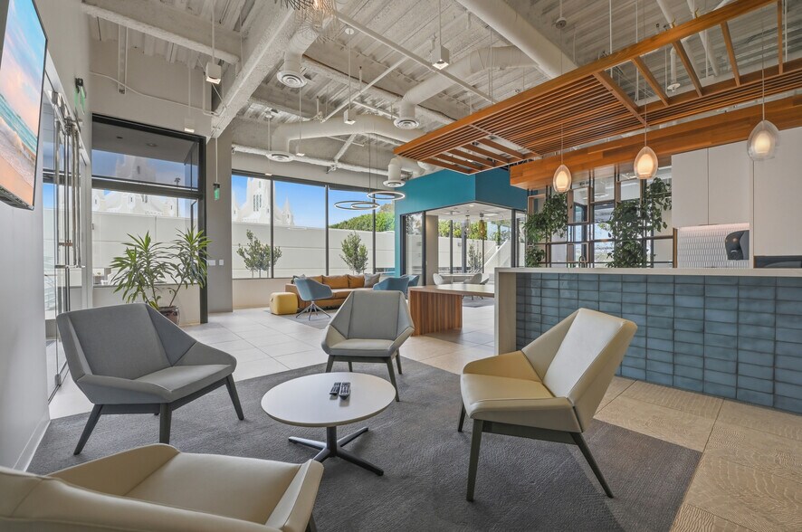 More Photos Of 3655 Nobel Dr, San Diego Office For Lease