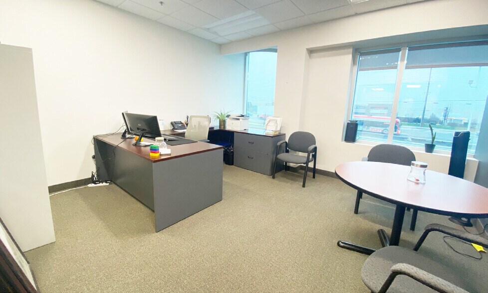 More Photos Of 6201 Highway 7, Vaughan Warehouse For Lease