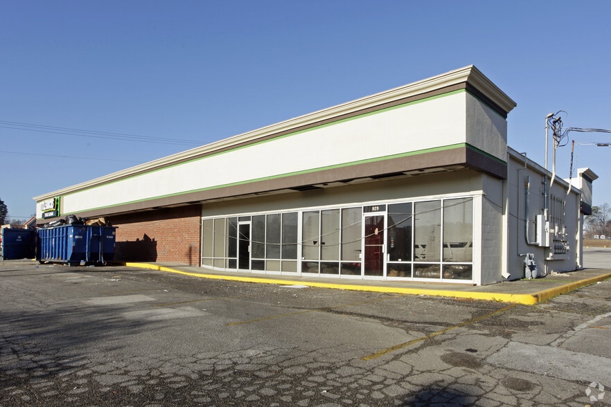 More Photos Of 929-939 Forestdale Blvd, Birmingham Freestanding For Lease