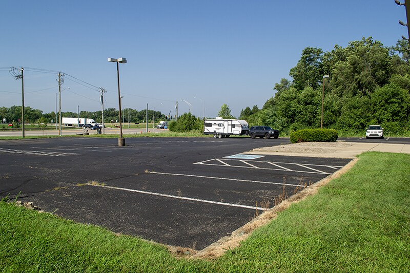 More Photos Of 950 W Central Ave, Springboro Freestanding For Sale