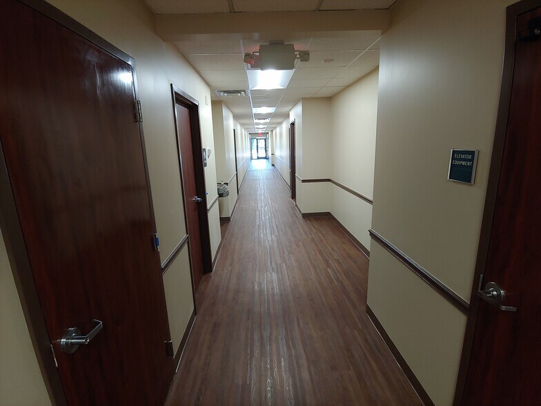 More Photos Of 2191 9th Ave N, Saint Petersburg Medical For Lease