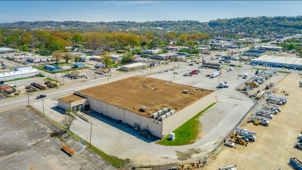 More Photos Of 1600 E 23rd St, Chattanooga Supermarket For Lease
