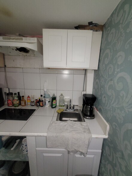 More Photos Of 1458 W 32nd St, Indianapolis Apartments For Sale