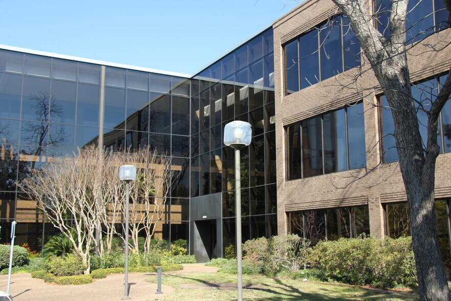 More Photos Of 4544 Post Oak Pl, Houston Office For Lease