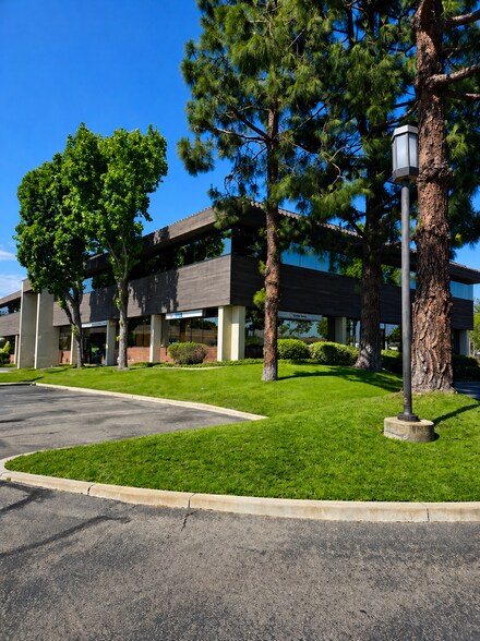 Primary Photo Of 2310 E Ponderosa Dr, Camarillo Office For Lease