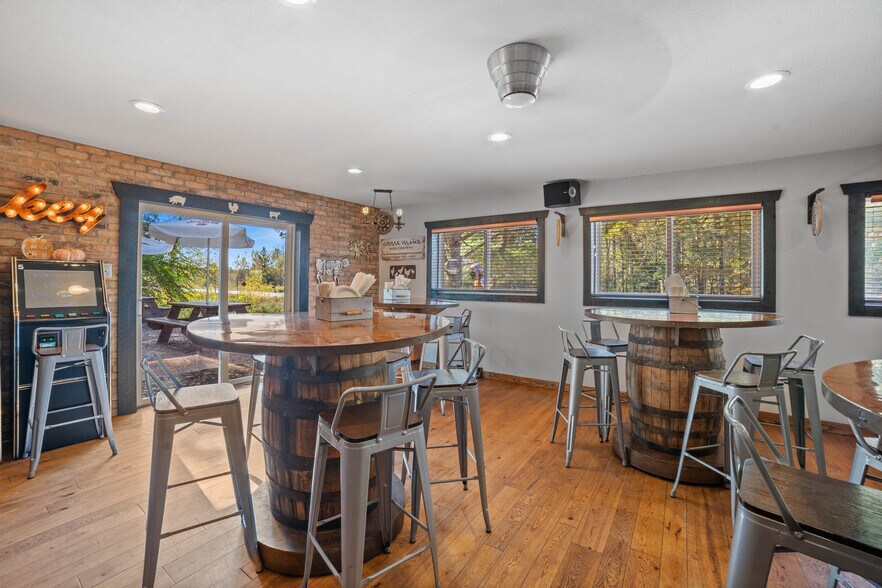 More Photos Of 10688 S Us-53, Solon Springs Restaurant For Sale