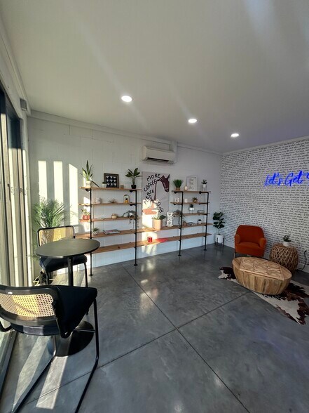 More Photos Of 18406 Cantrell Rd, Little Rock Freestanding For Lease