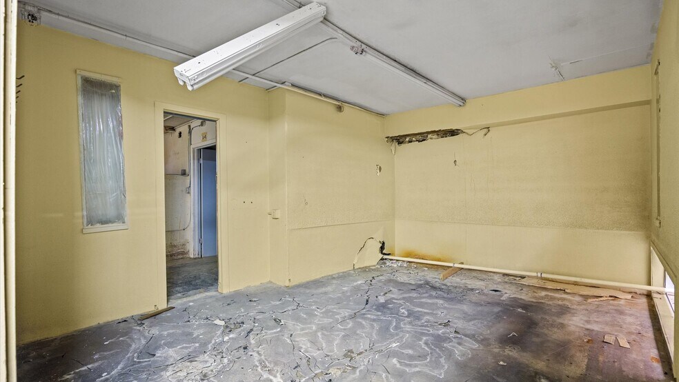 More Photos Of 461 Grand Ave, Grand Junction Freestanding For Sale