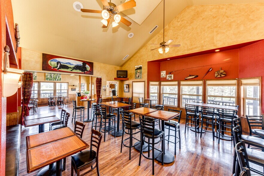 More Photos Of 16940 Pine Valley Rd, Pine Restaurant For Sale