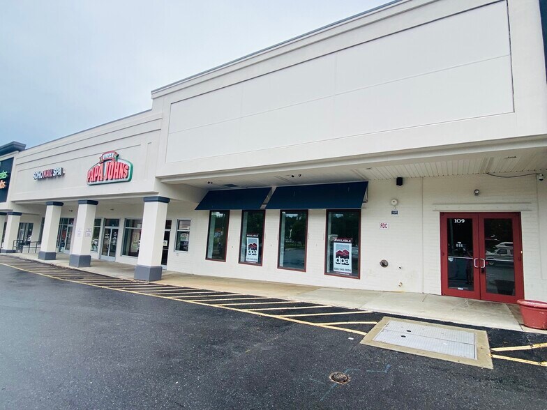 More Photos Of 61 Weaver Blvd, Weaverville Unknown For Lease