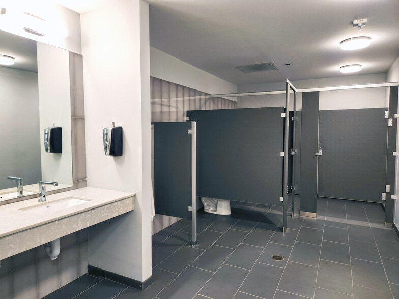 More Photos Of 14750 Sweitzer Ln, Laurel Medical For Sale