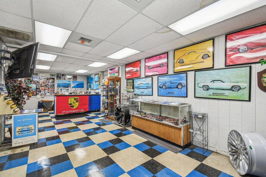 More Photos Of 304 Avenue E Sw, Winter Haven Industrial For Sale