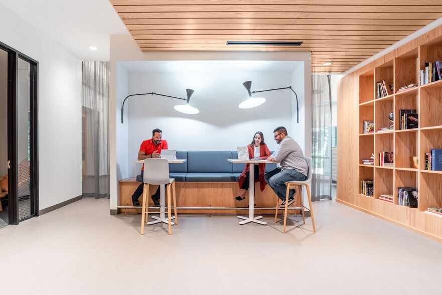 More Photos Of 2450 Colorado Ave, Santa Monica Coworking Space