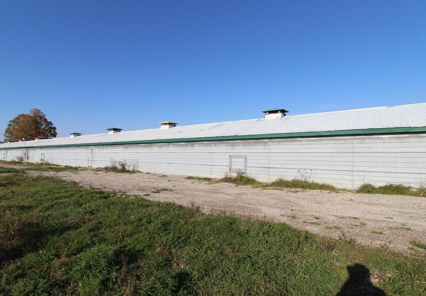 More Photos Of 10748 Mcewen Dr, Denfield Light Distribution For Lease