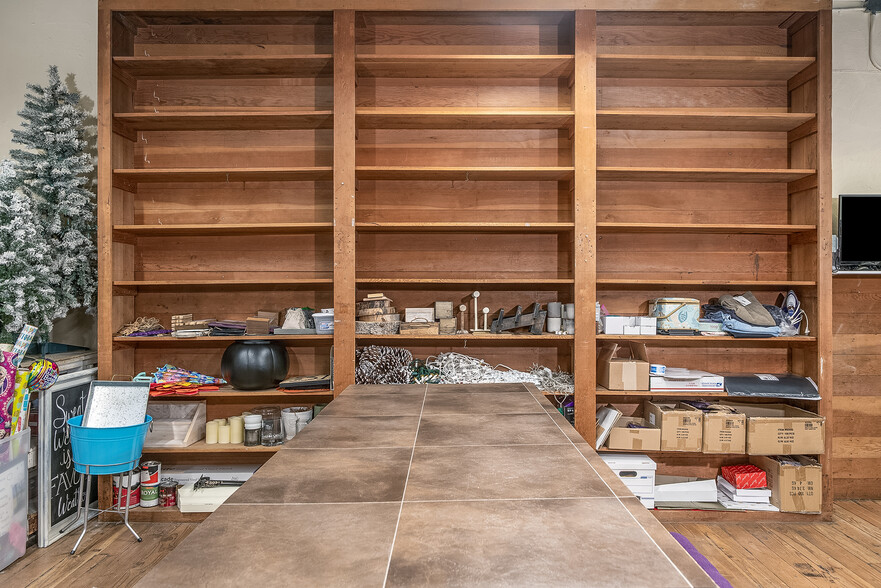 More Photos Of 308 Main St, Polson General Retail For Sale