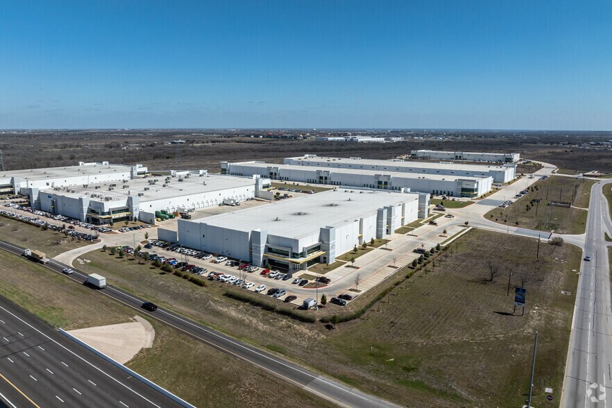 More Photos Of Parmer Lane & US 290, Manor Distribution For Lease